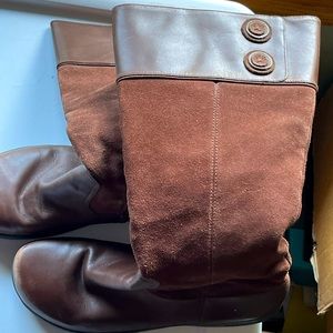 Cute, casual, comfortable DANSKO Boots - used - tall, brown, leather/suede.
